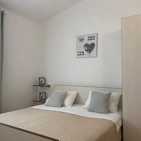 Apartments Lolo Privlaka  Exterior photo