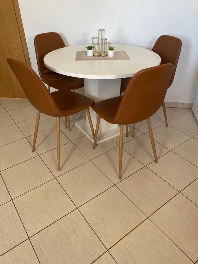 Lolo Apartment